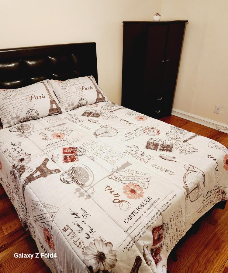 Cozy 2-bedroom Apartment *